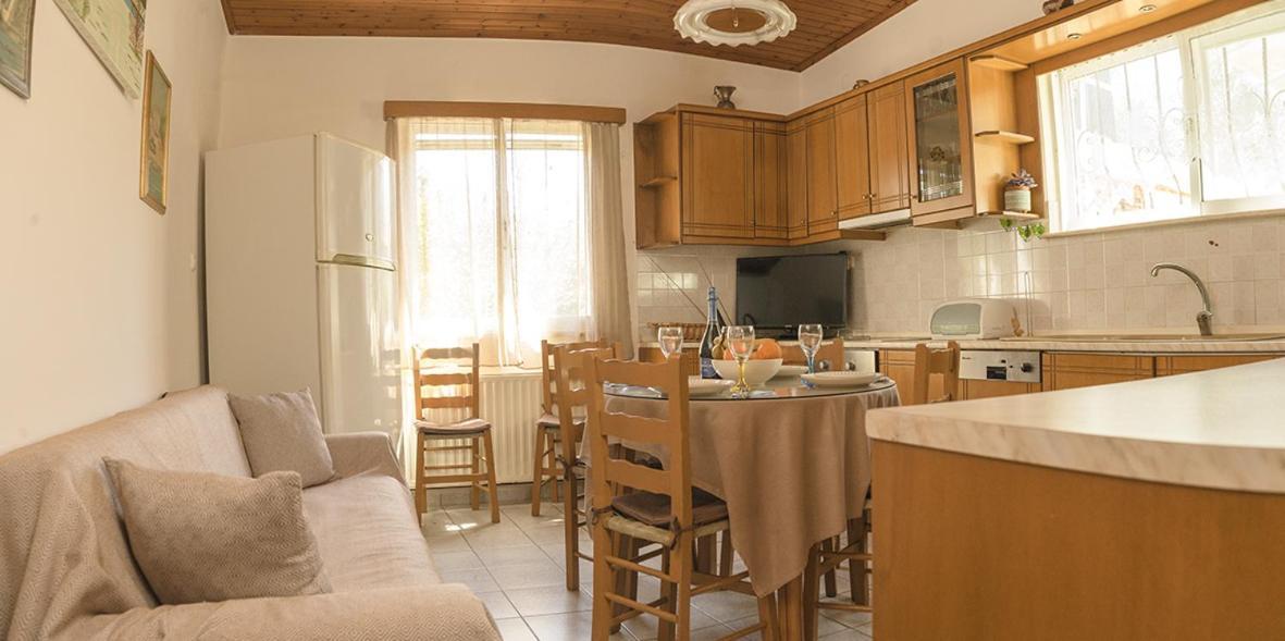 Semesterbostad House Beside Lemon Tree Chania (Crete)